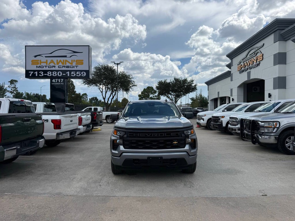 Chevrolet Silverado 1500 Vehicle Full-screen Gallery Image 36