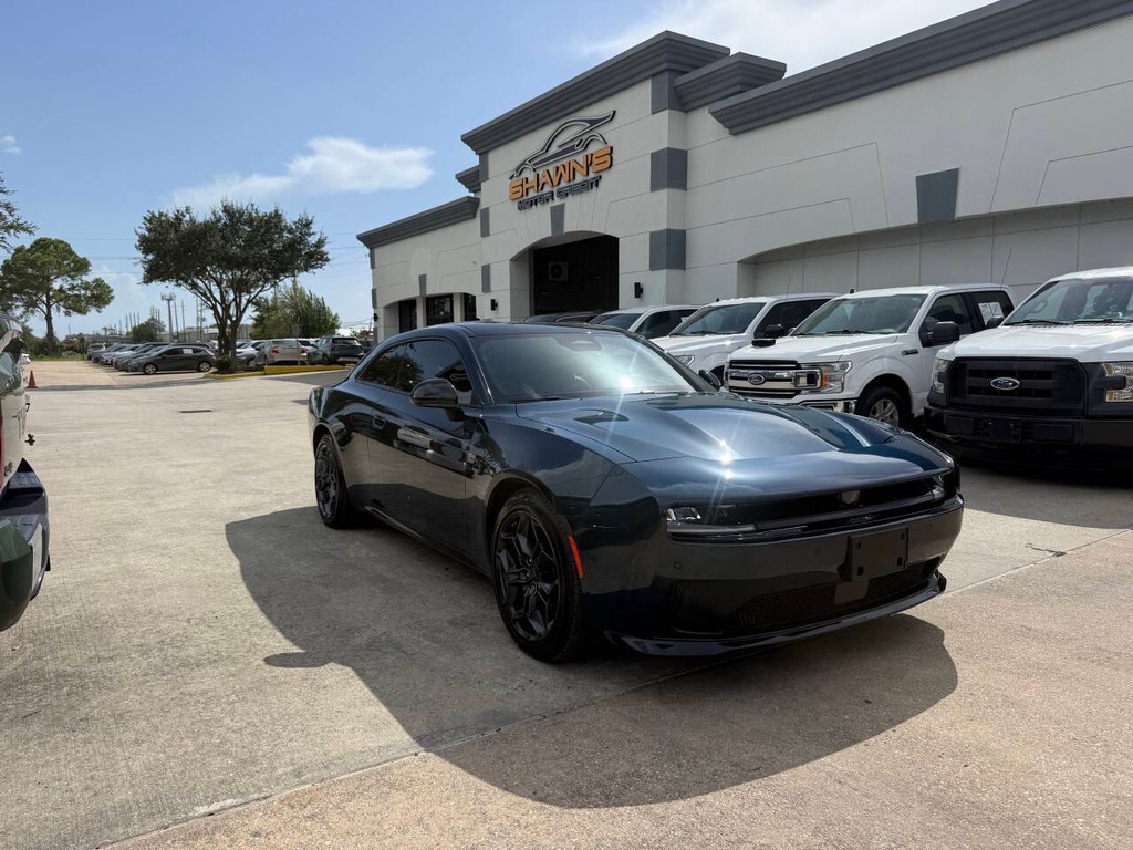 Dodge Charger Daytona Vehicle Full-screen Gallery Image 02