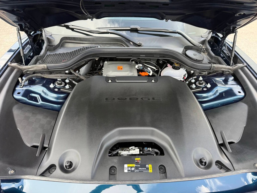 Dodge Charger Daytona Vehicle Full-screen Gallery Image 29