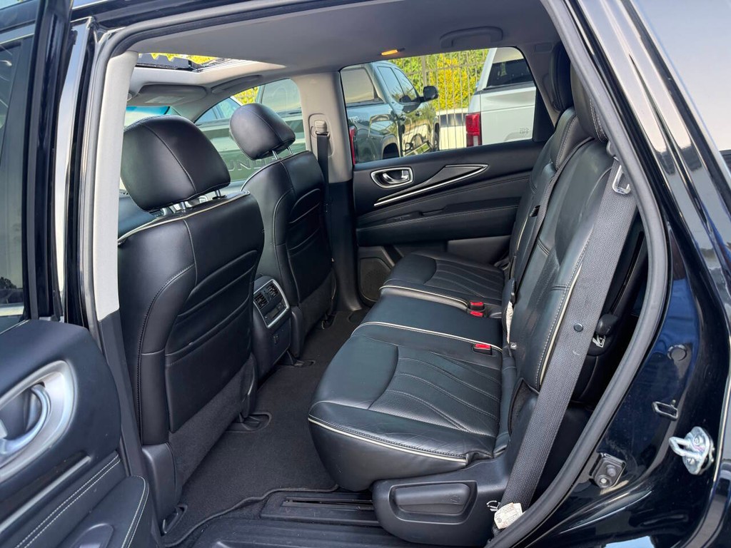 INFINITI QX60 Vehicle Full-screen Gallery Image 13