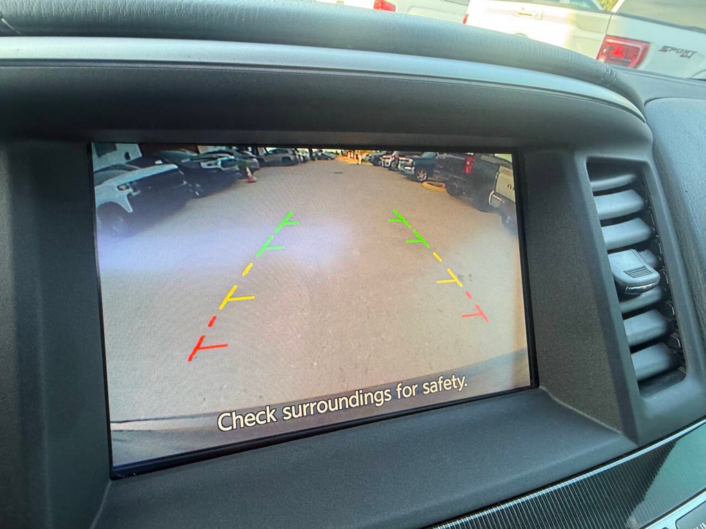 INFINITI QX60 Vehicle Full-screen Gallery Image 28