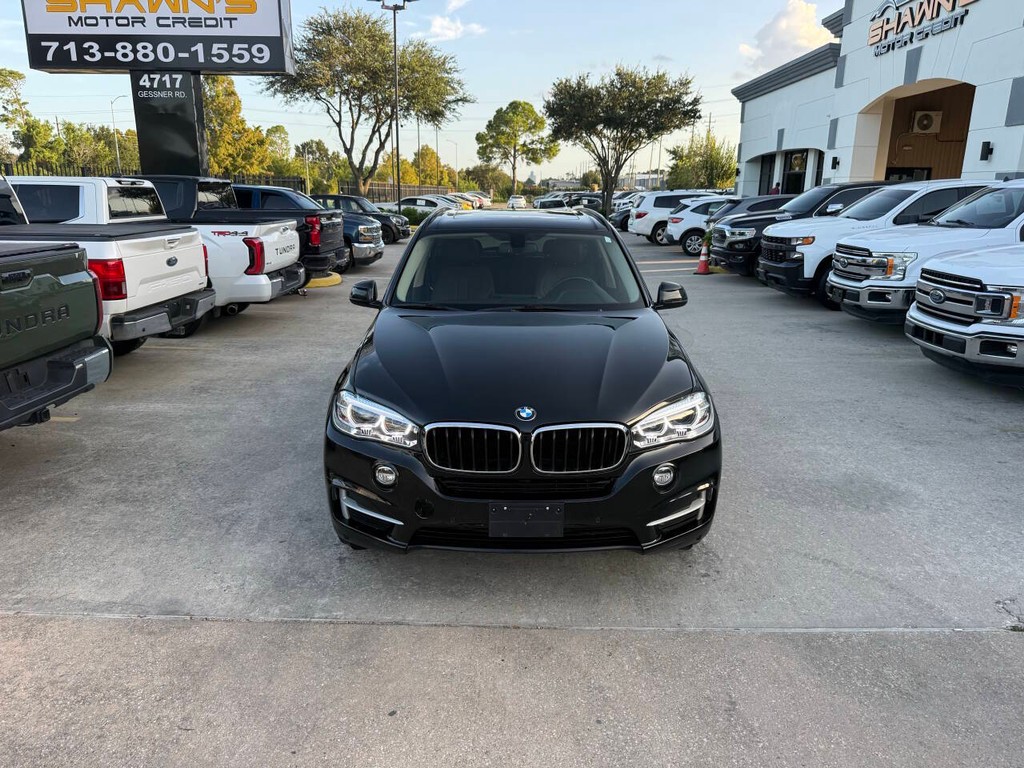 BMW X5 Vehicle Full-screen Gallery Image 38