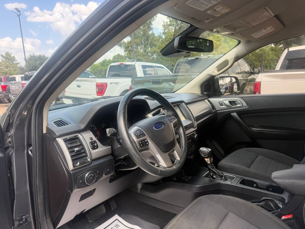 Ford Ranger Vehicle Full-screen Gallery Image 06