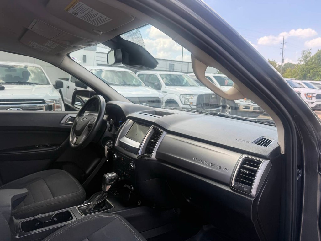 Ford Ranger Vehicle Full-screen Gallery Image 09