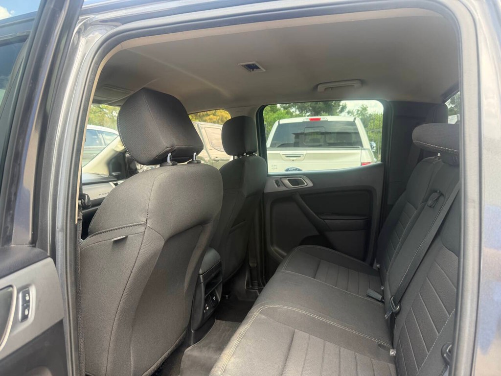 Ford Ranger Vehicle Full-screen Gallery Image 12