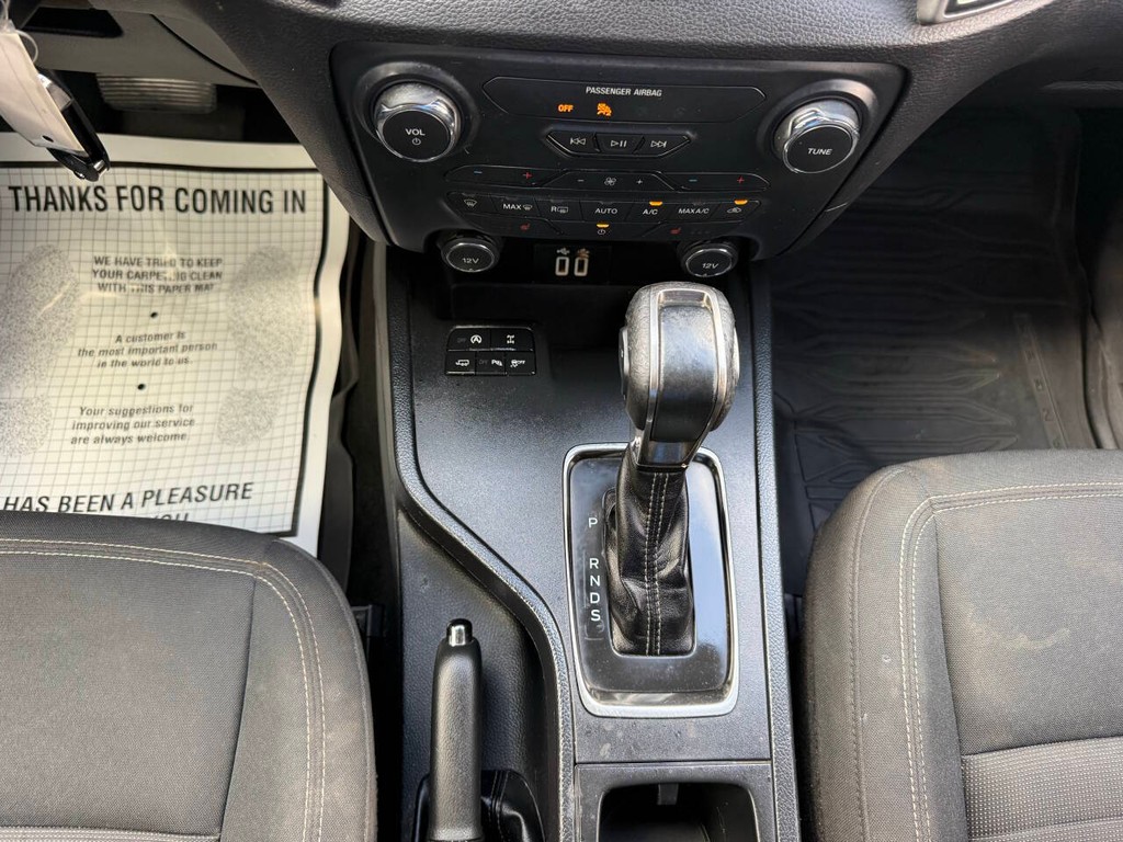 Ford Ranger Vehicle Full-screen Gallery Image 29