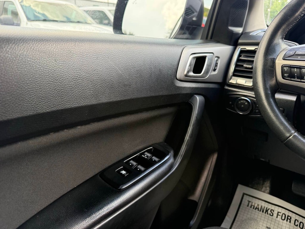 Ford Ranger Vehicle Full-screen Gallery Image 30
