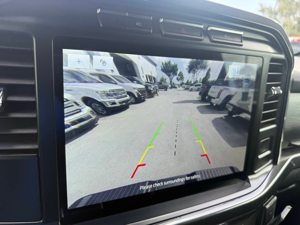 Ford F-150 Vehicle Full-screen Gallery Image 27