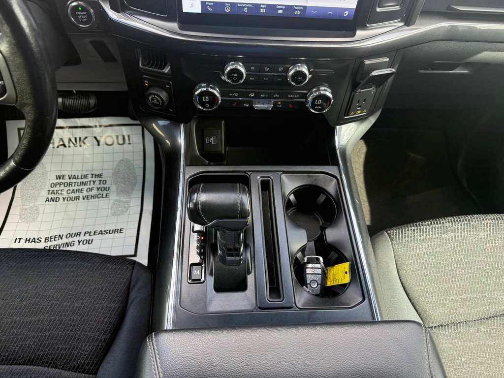 Ford F-150 Vehicle Full-screen Gallery Image 29