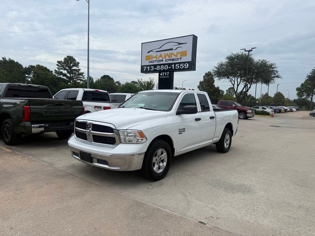 Ram 1500 Classic Vehicle Full-screen Gallery Image 03