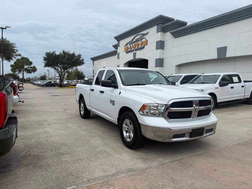 Ram 1500 Classic Vehicle Full-screen Gallery Image 41