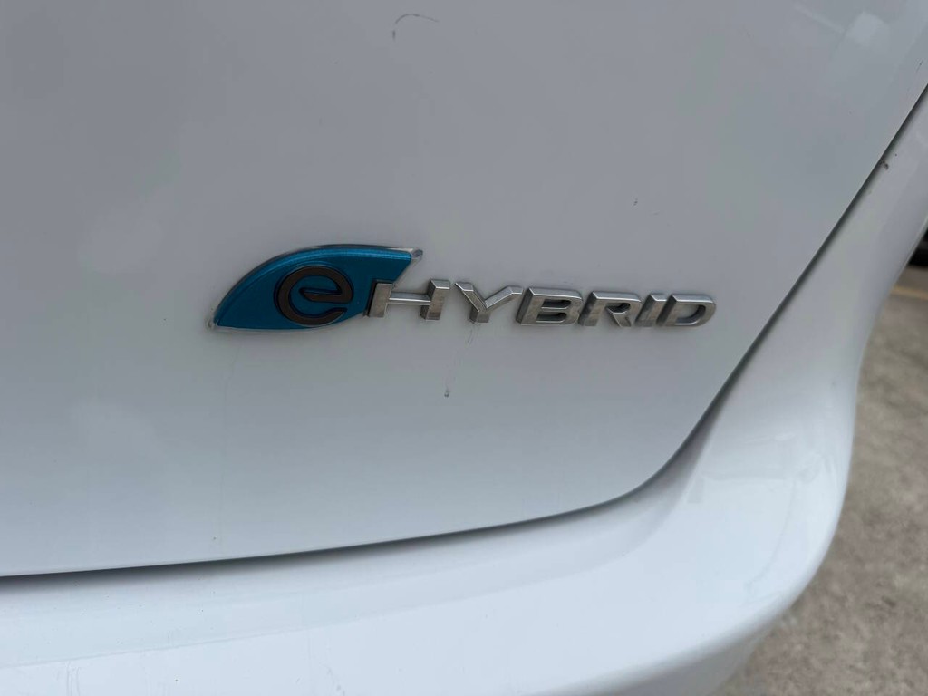 Chrysler Pacifica Vehicle Full-screen Gallery Image 38