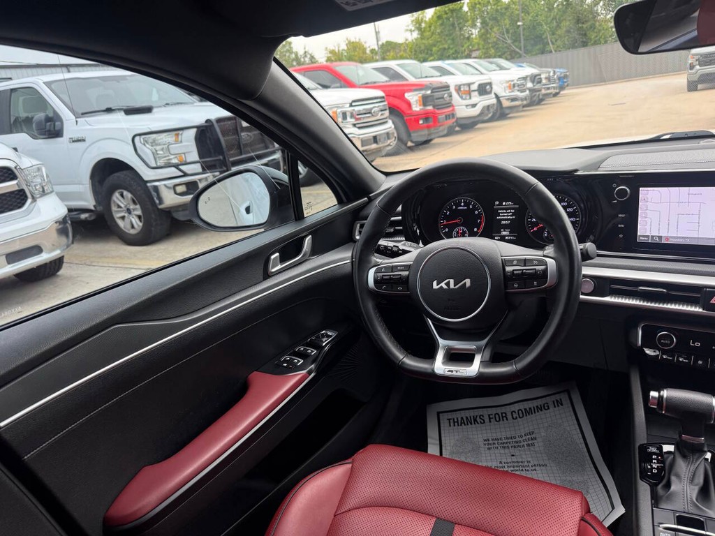 Kia K5 Vehicle Full-screen Gallery Image 19