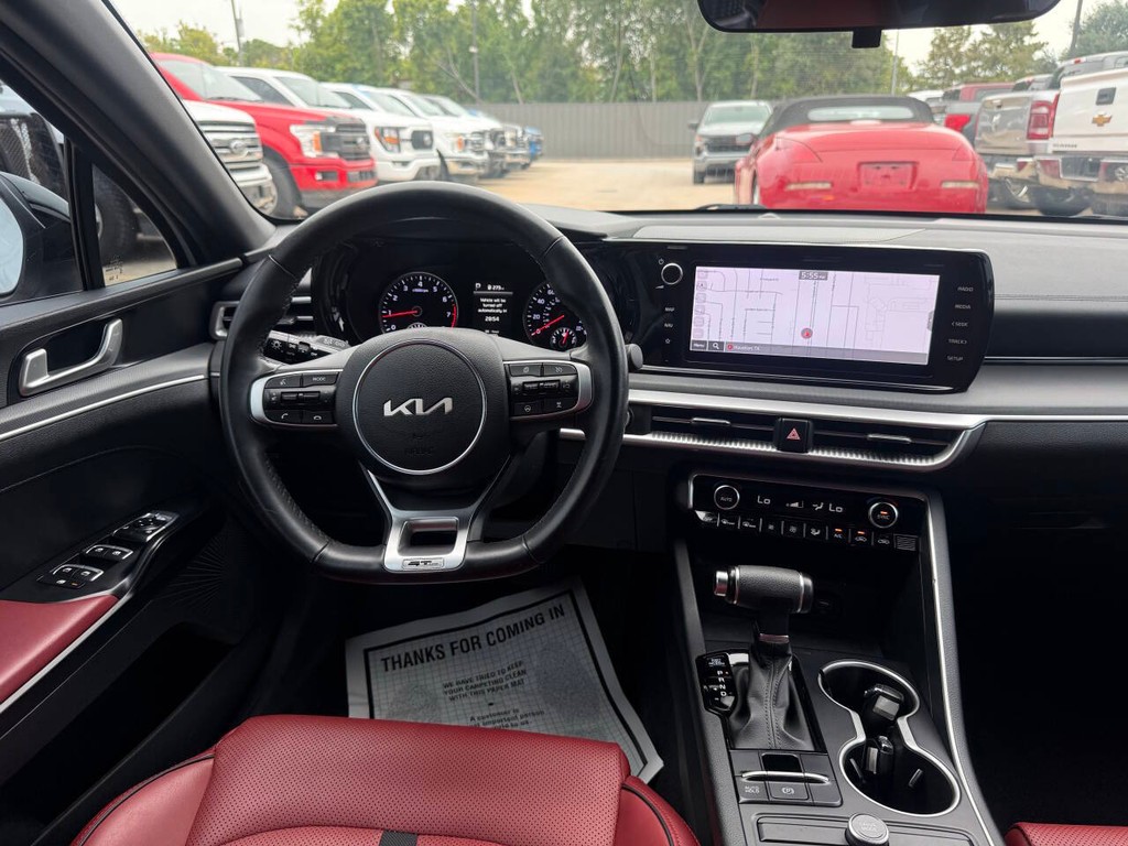Kia K5 Vehicle Full-screen Gallery Image 21