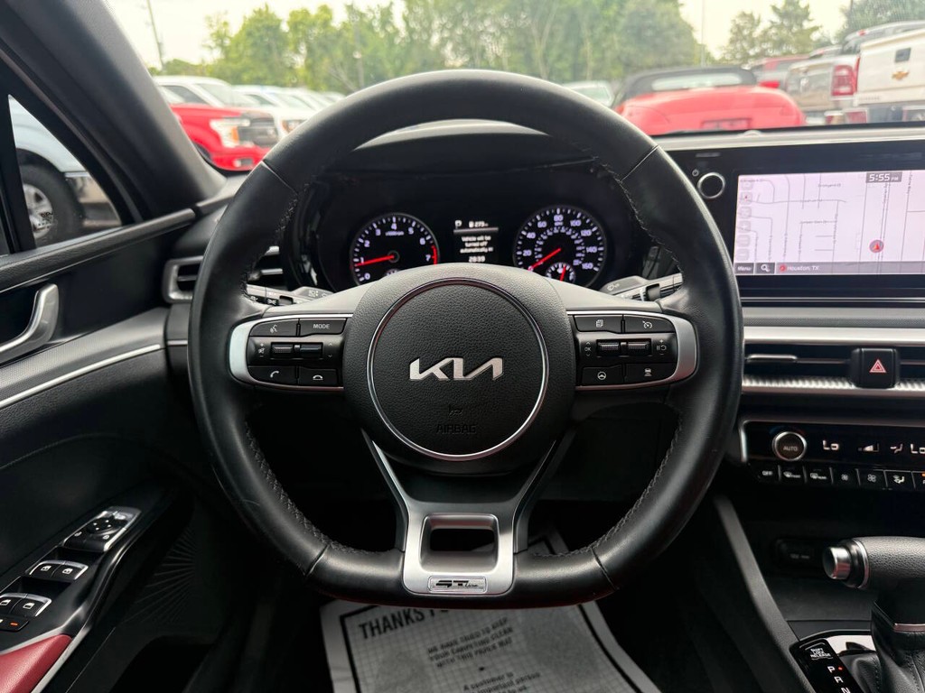 Kia K5 Vehicle Full-screen Gallery Image 22