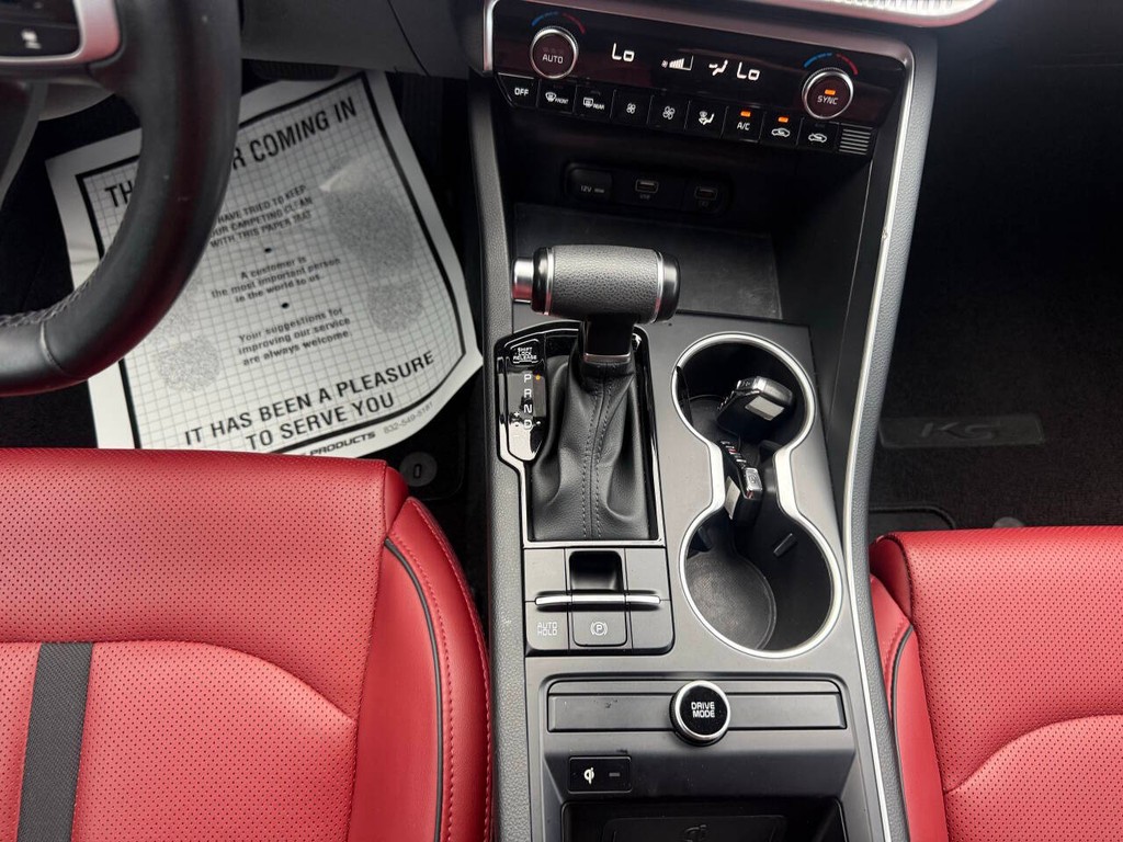 Kia K5 Vehicle Full-screen Gallery Image 28