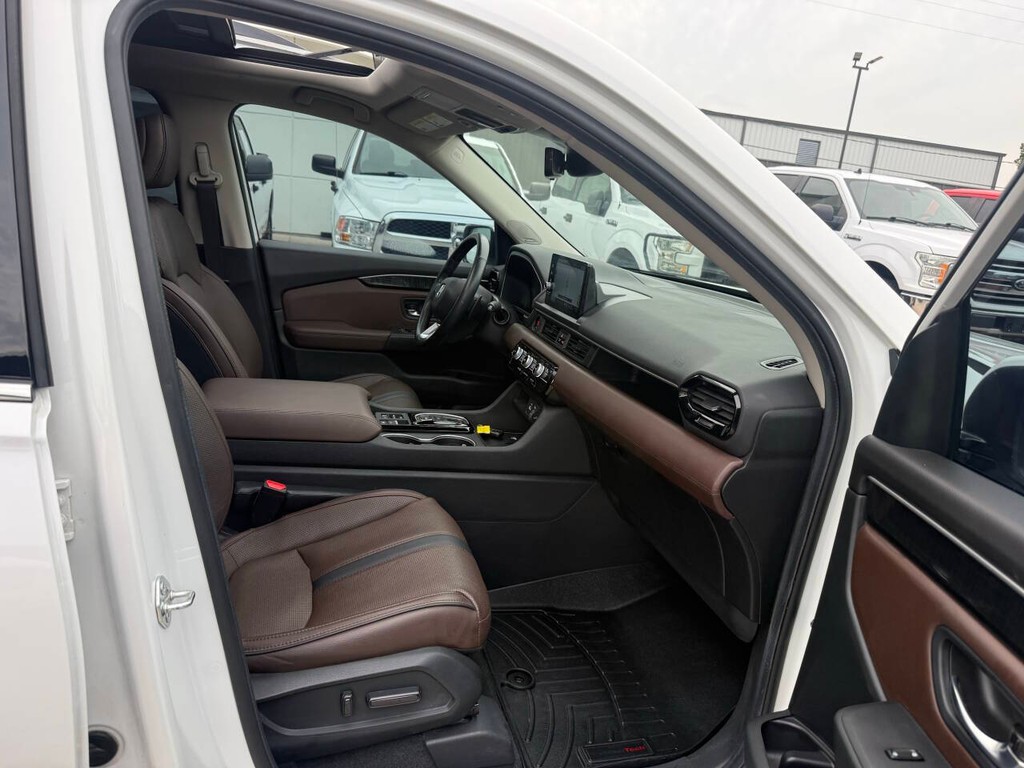 Honda Pilot Vehicle Full-screen Gallery Image 10