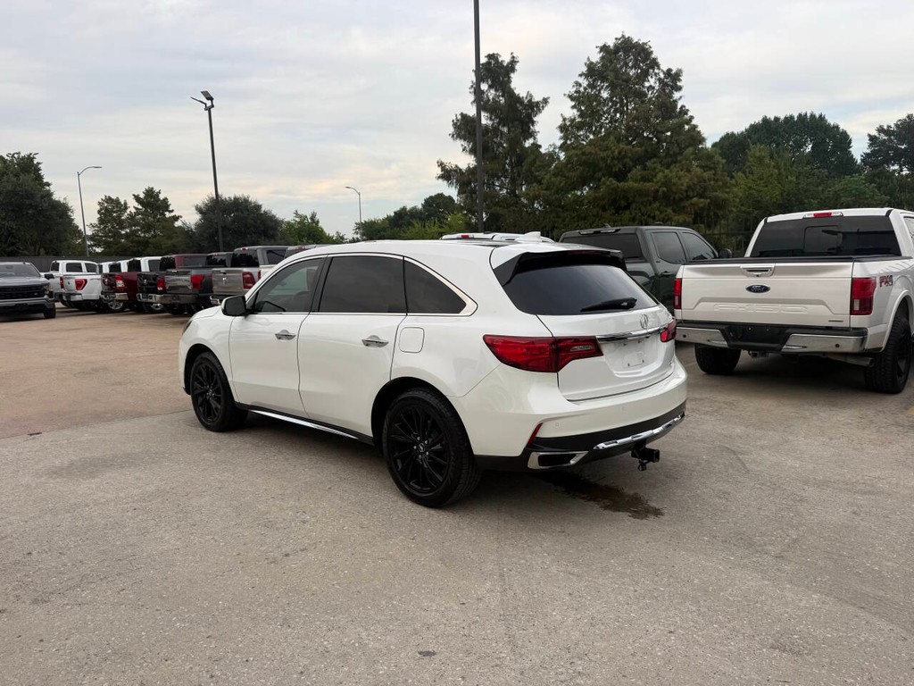 Acura MDX Vehicle Full-screen Gallery Image 04