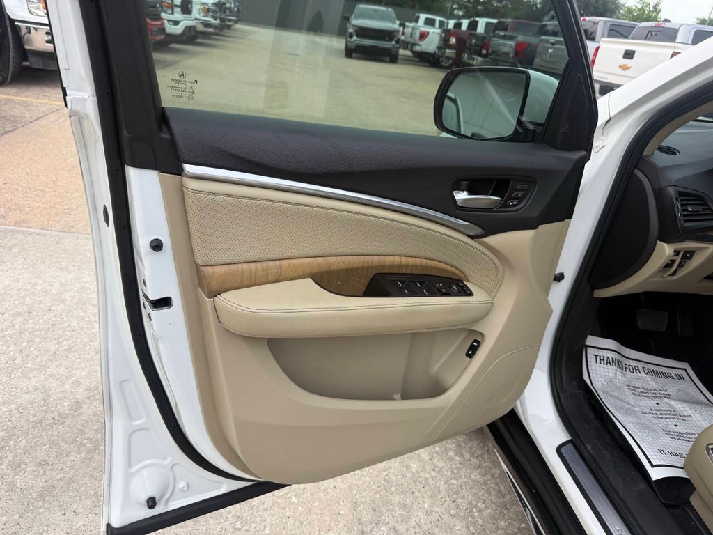 Acura MDX Vehicle Full-screen Gallery Image 08