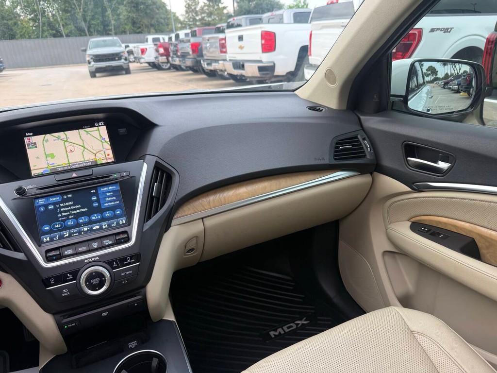 Acura MDX Vehicle Full-screen Gallery Image 23