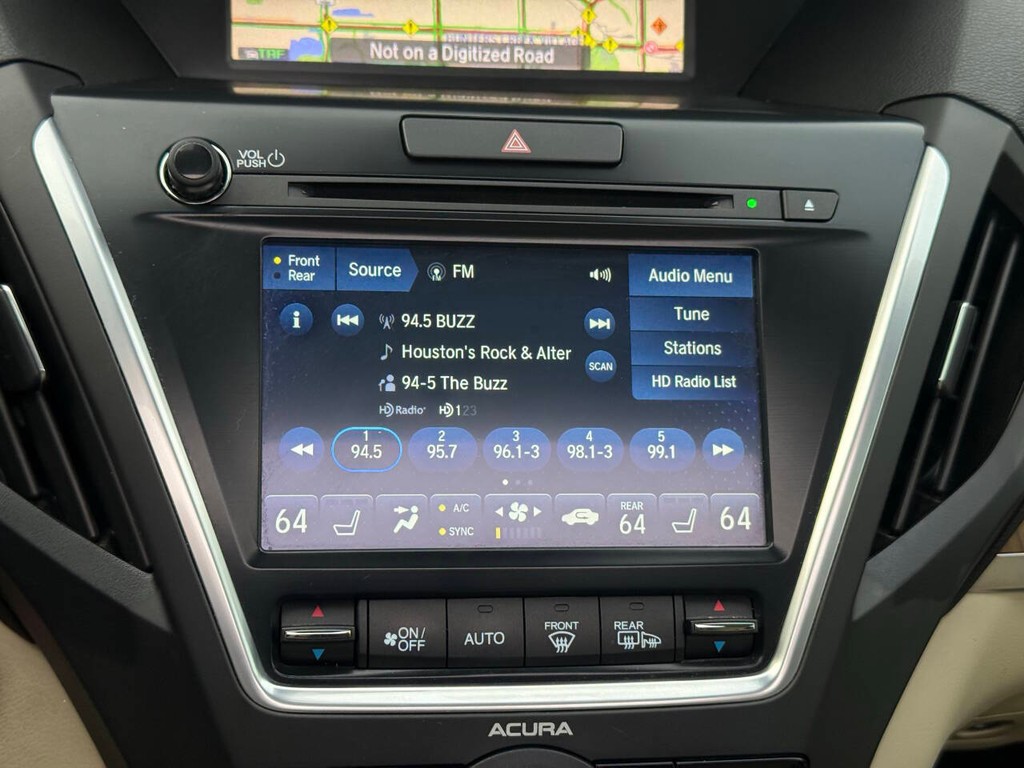 Acura MDX Vehicle Full-screen Gallery Image 29