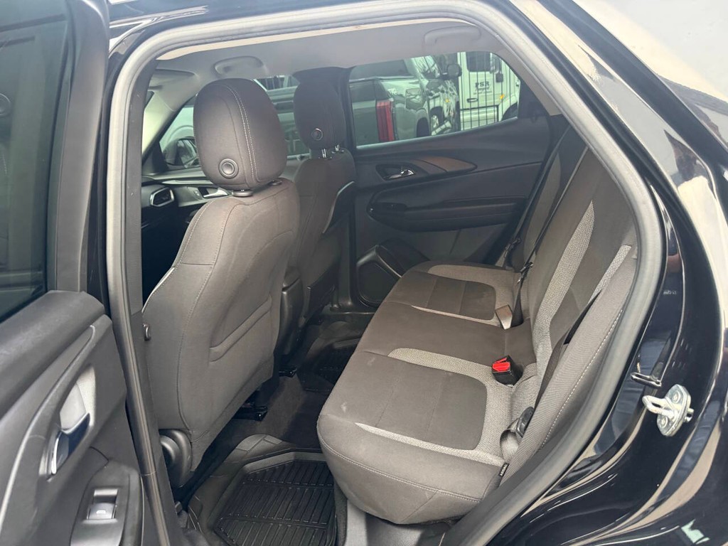 Chevrolet Trailblazer Vehicle Full-screen Gallery Image 13