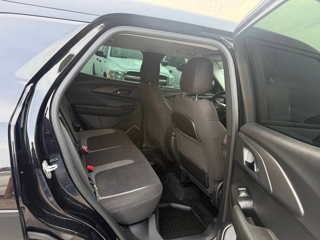 Chevrolet Trailblazer Vehicle Full-screen Gallery Image 15
