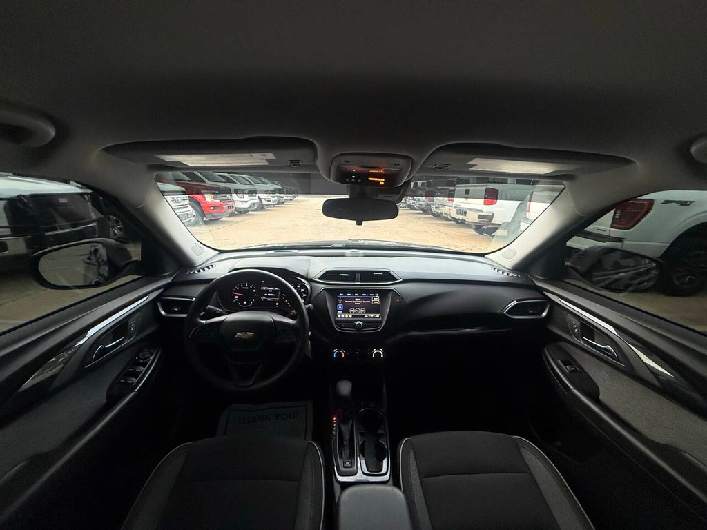 Chevrolet Trailblazer Vehicle Full-screen Gallery Image 18