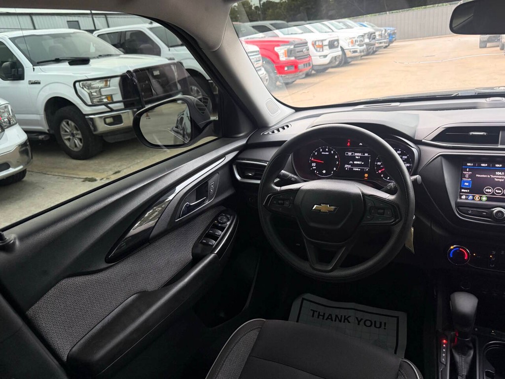 Chevrolet Trailblazer Vehicle Full-screen Gallery Image 19