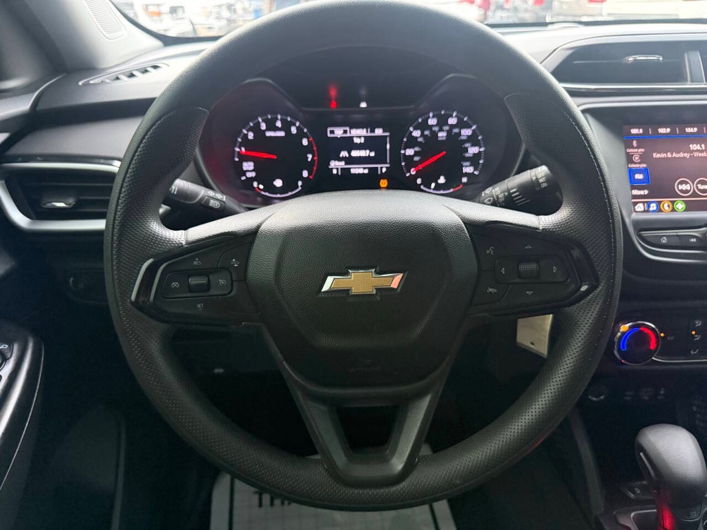 Chevrolet Trailblazer Vehicle Full-screen Gallery Image 23