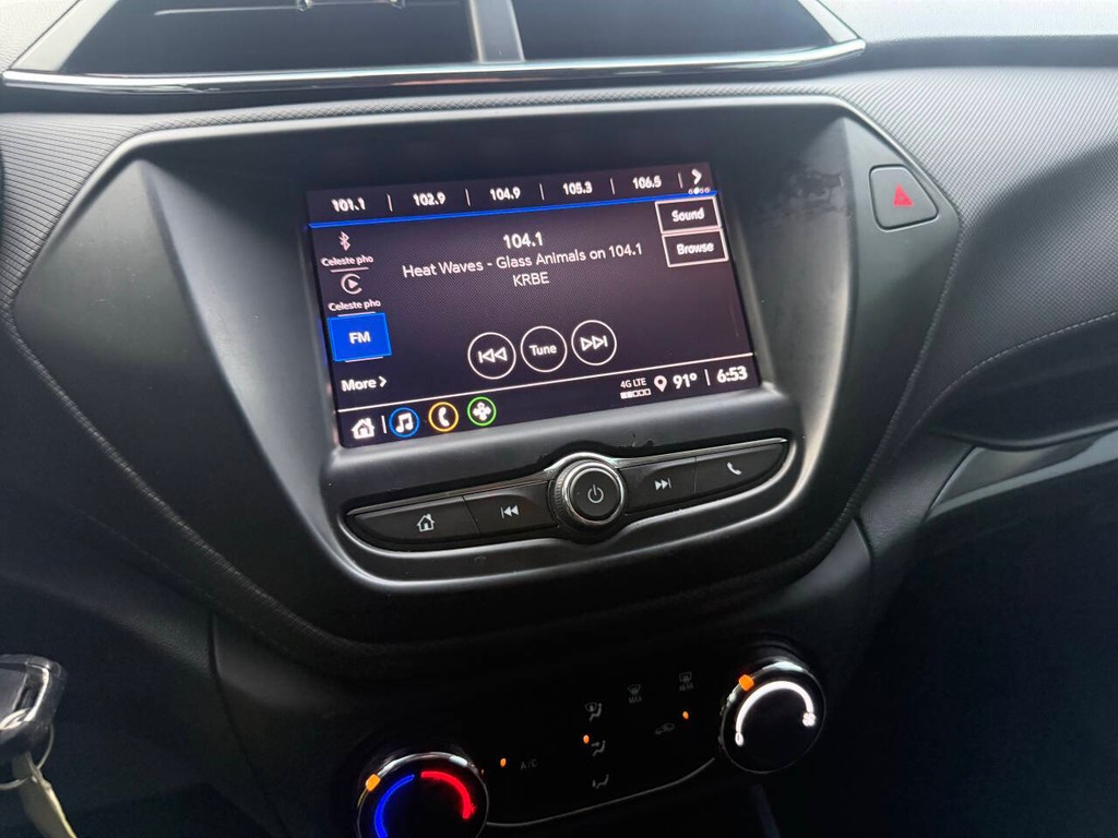 Chevrolet Trailblazer Vehicle Full-screen Gallery Image 26