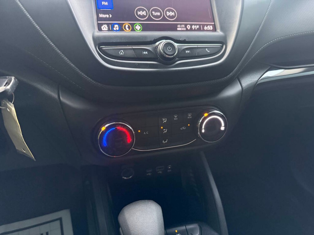 Chevrolet Trailblazer Vehicle Full-screen Gallery Image 28
