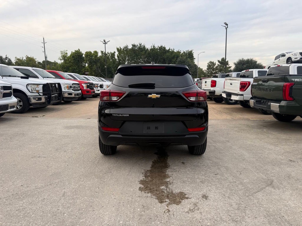 Chevrolet Trailblazer Vehicle Full-screen Gallery Image 38