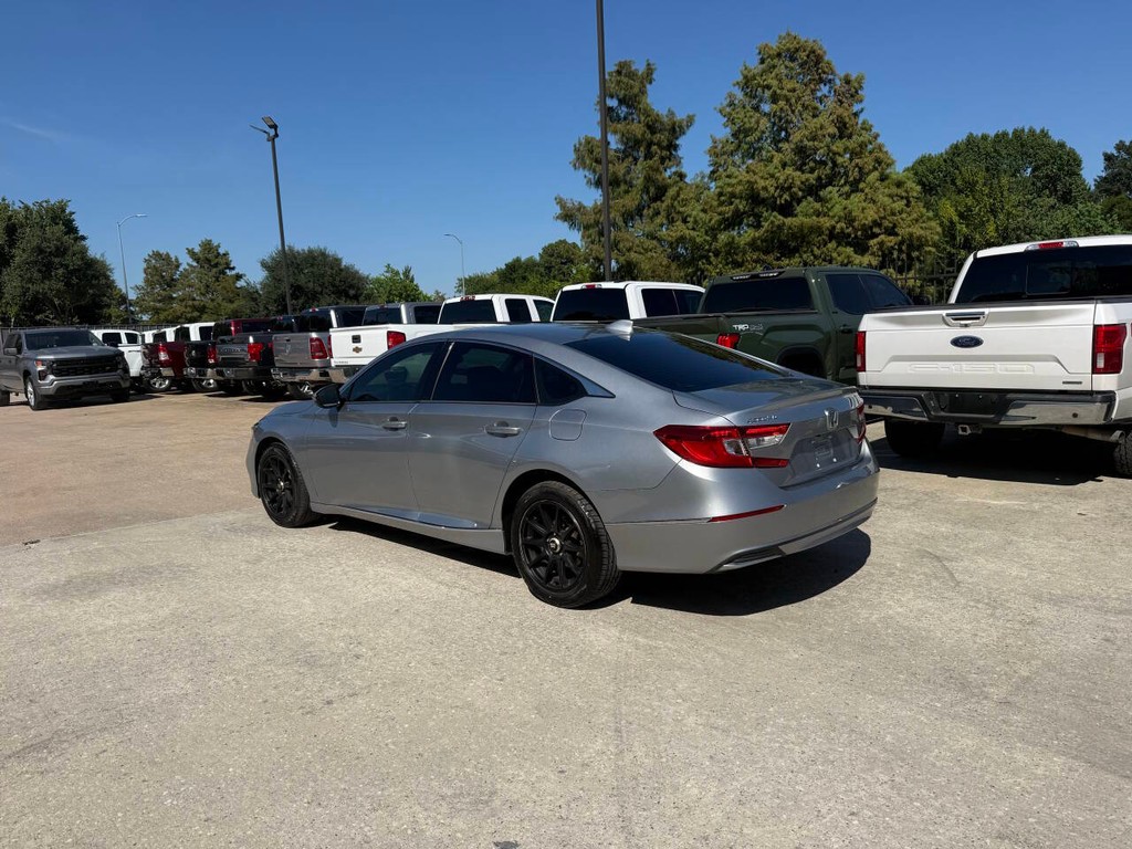 Honda Accord Sedan Vehicle Full-screen Gallery Image 04