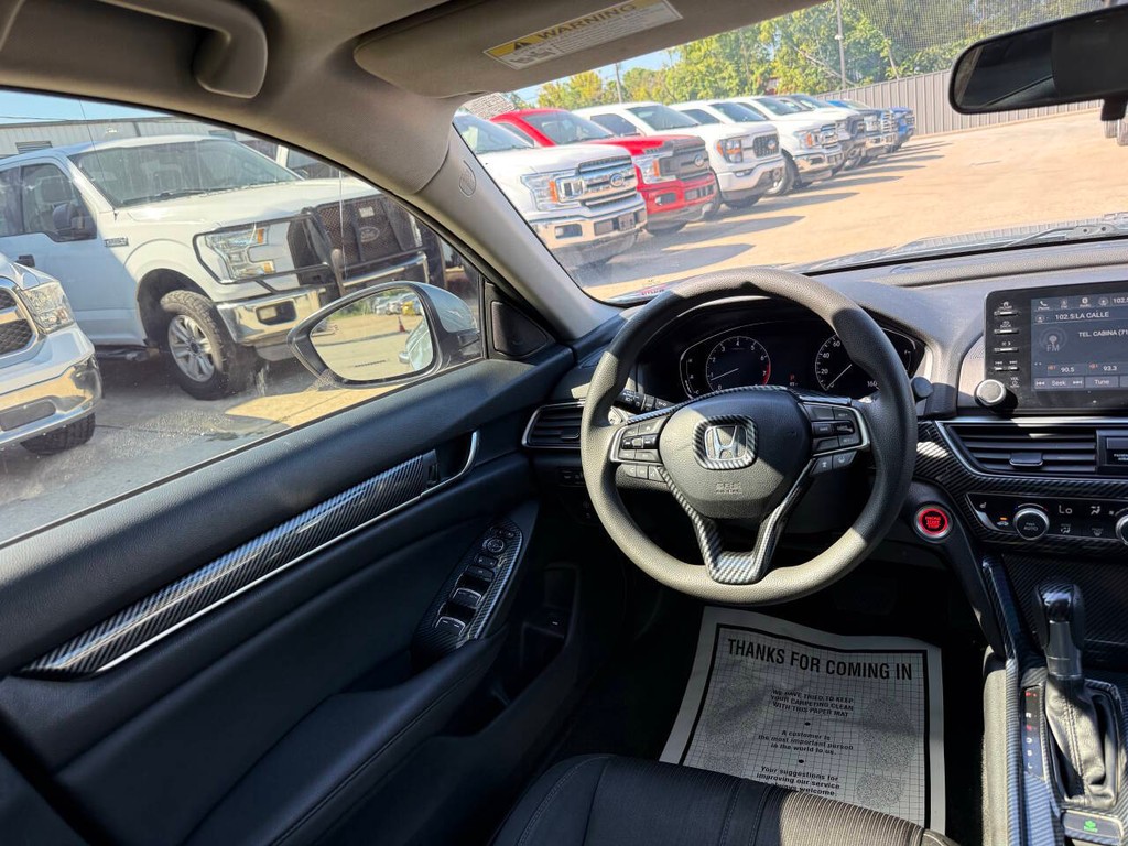 Honda Accord Sedan Vehicle Full-screen Gallery Image 19