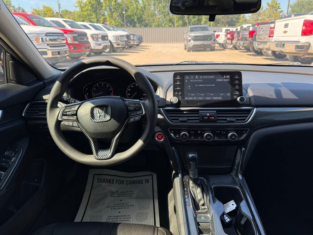 Honda Accord Sedan Vehicle Full-screen Gallery Image 21