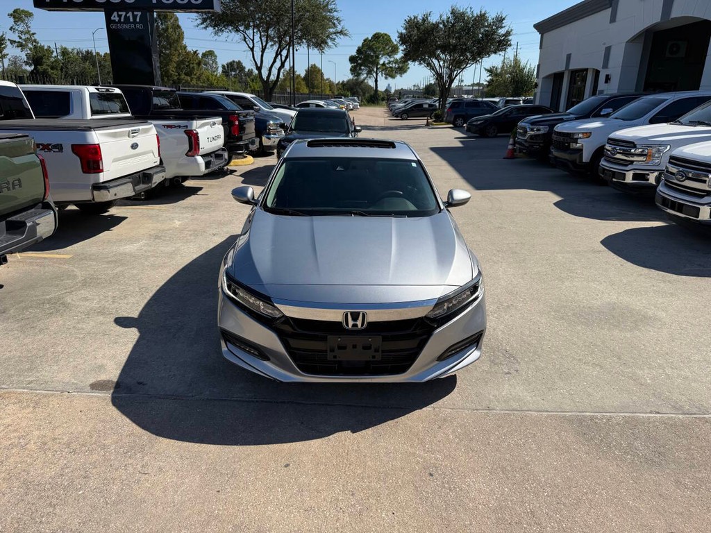 Honda Accord Sedan Vehicle Full-screen Gallery Image 38