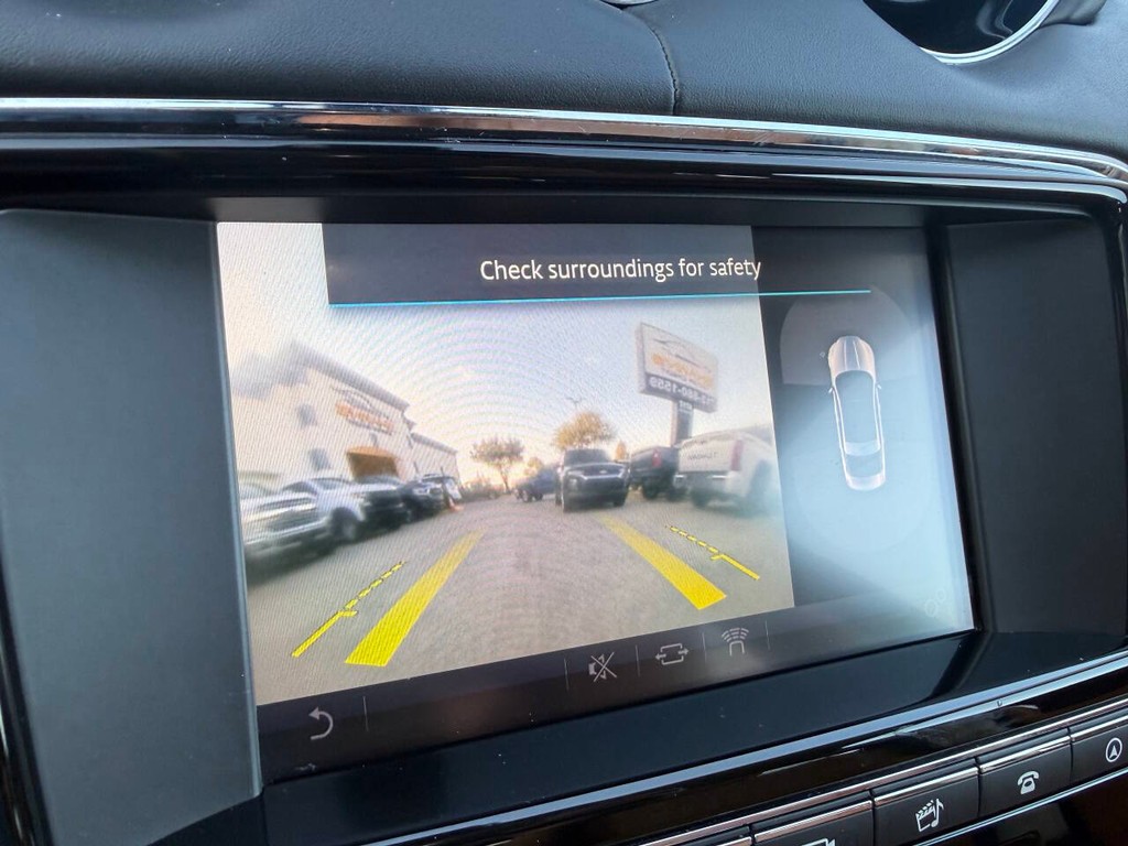 Jaguar XJL Vehicle Full-screen Gallery Image 26