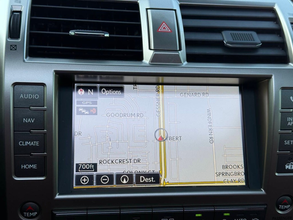 Lexus GX 460 Vehicle Full-screen Gallery Image 27