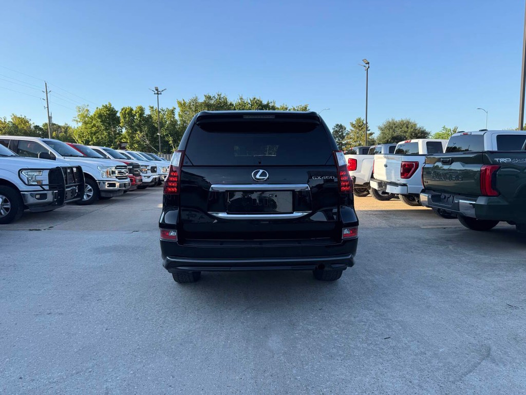 Lexus GX 460 Vehicle Full-screen Gallery Image 38