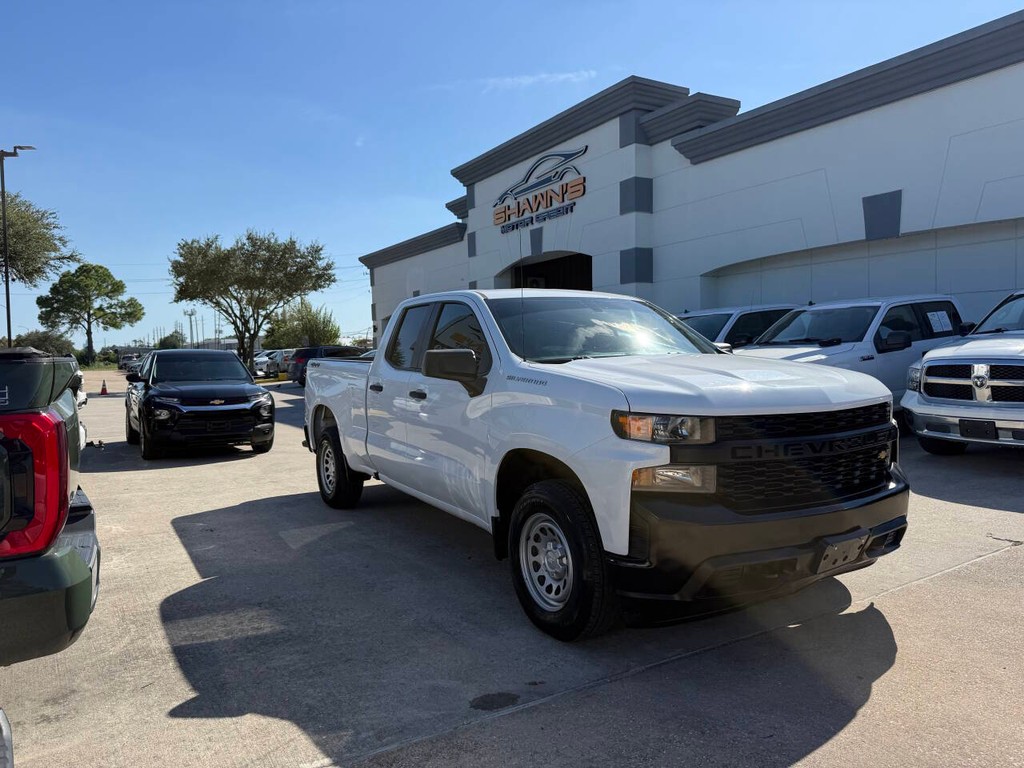 Chevrolet Silverado 1500 Vehicle Full-screen Gallery Image 02