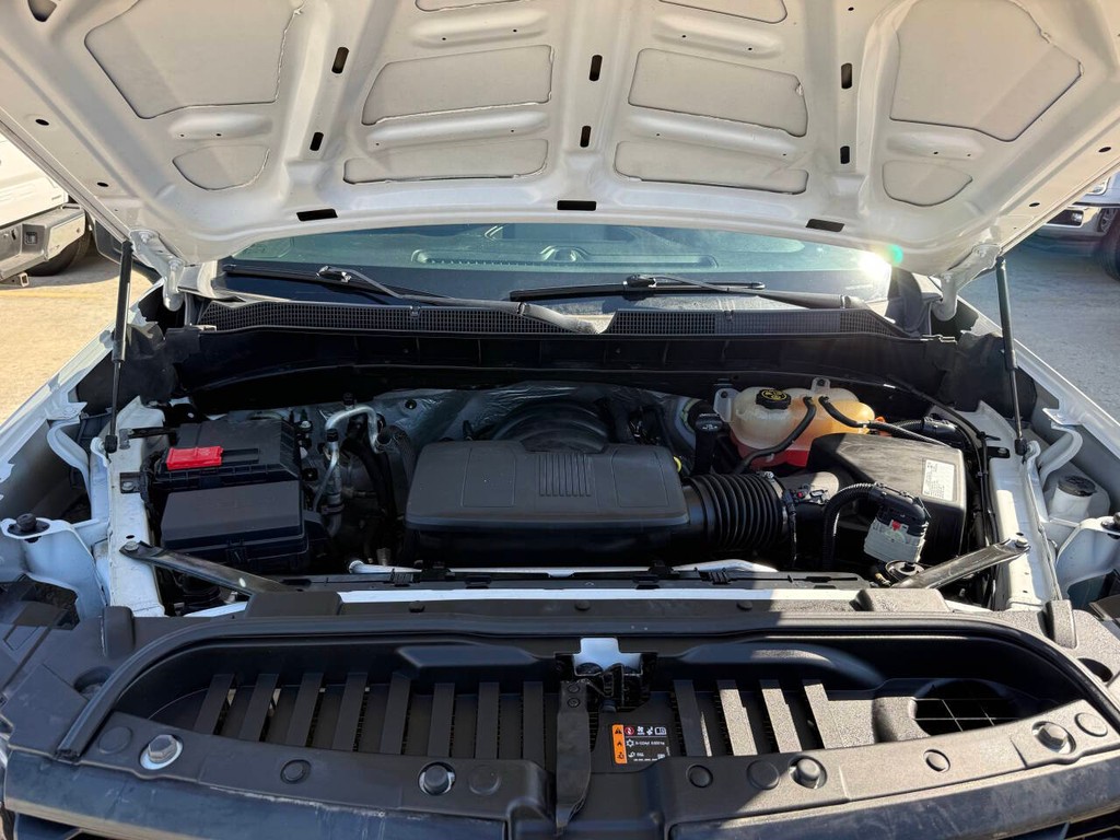 Chevrolet Silverado 1500 Vehicle Full-screen Gallery Image 34