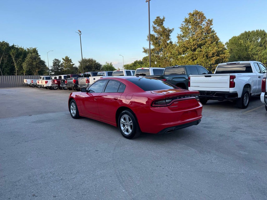 Dodge Charger Vehicle Full-screen Gallery Image 03