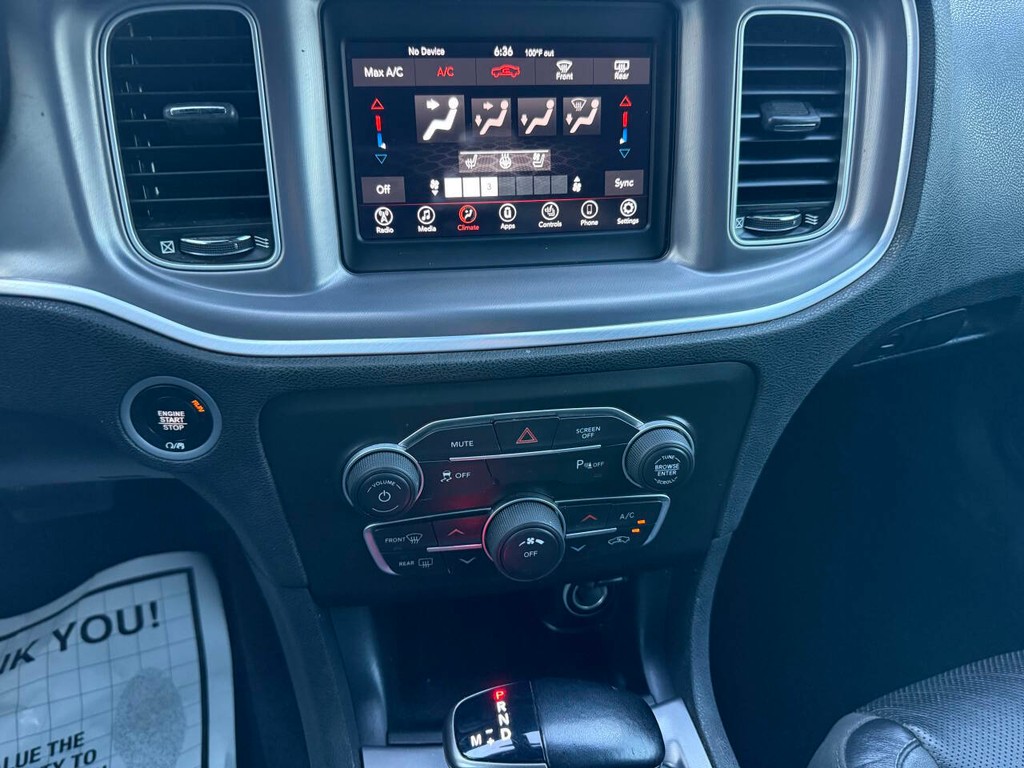 Dodge Charger Vehicle Full-screen Gallery Image 26