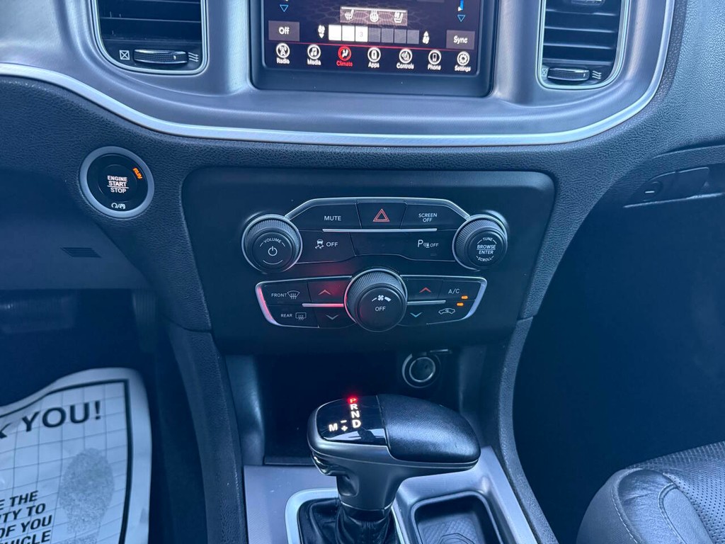Dodge Charger Vehicle Full-screen Gallery Image 27