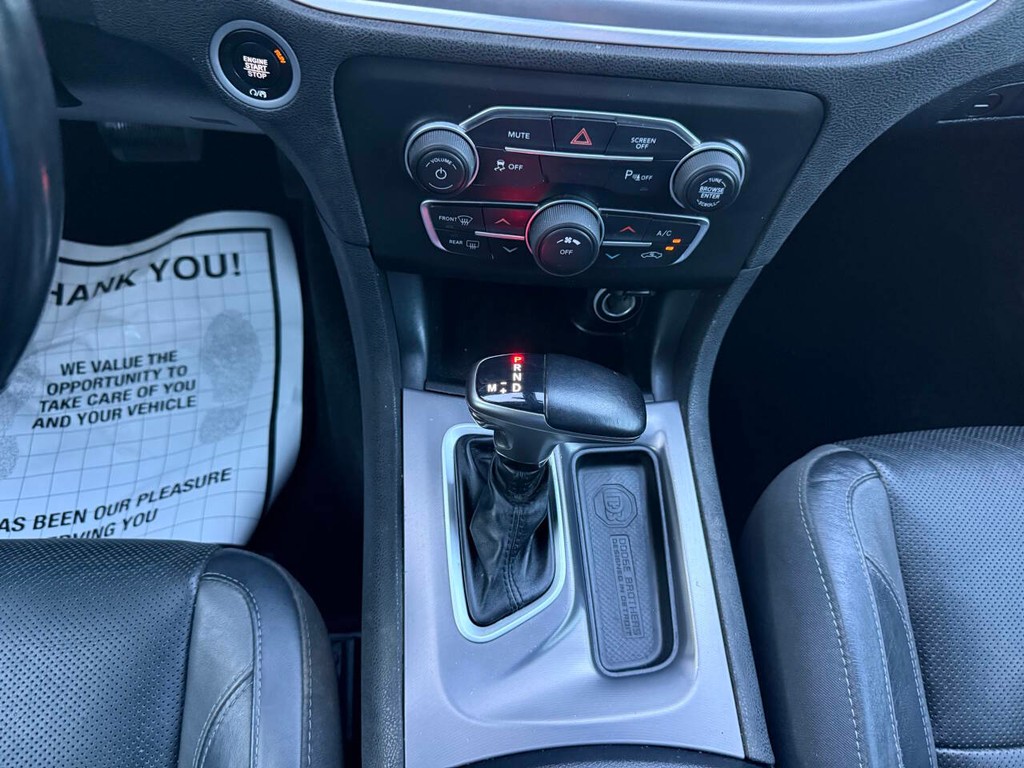 Dodge Charger Vehicle Full-screen Gallery Image 28