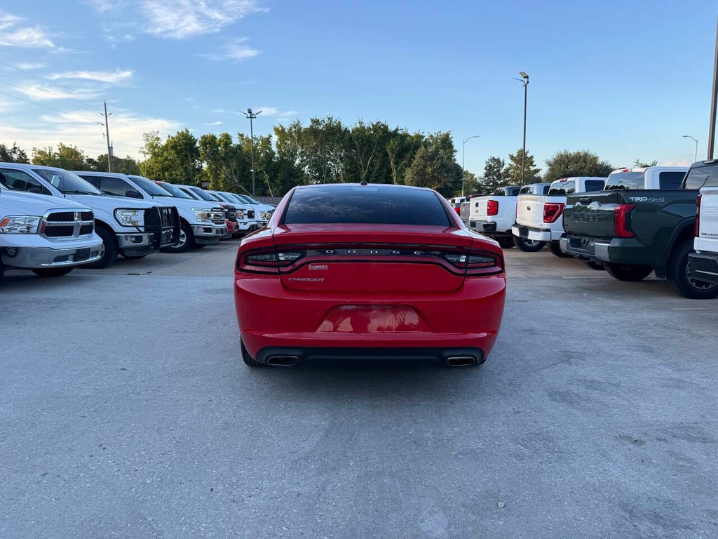Dodge Charger Vehicle Full-screen Gallery Image 36