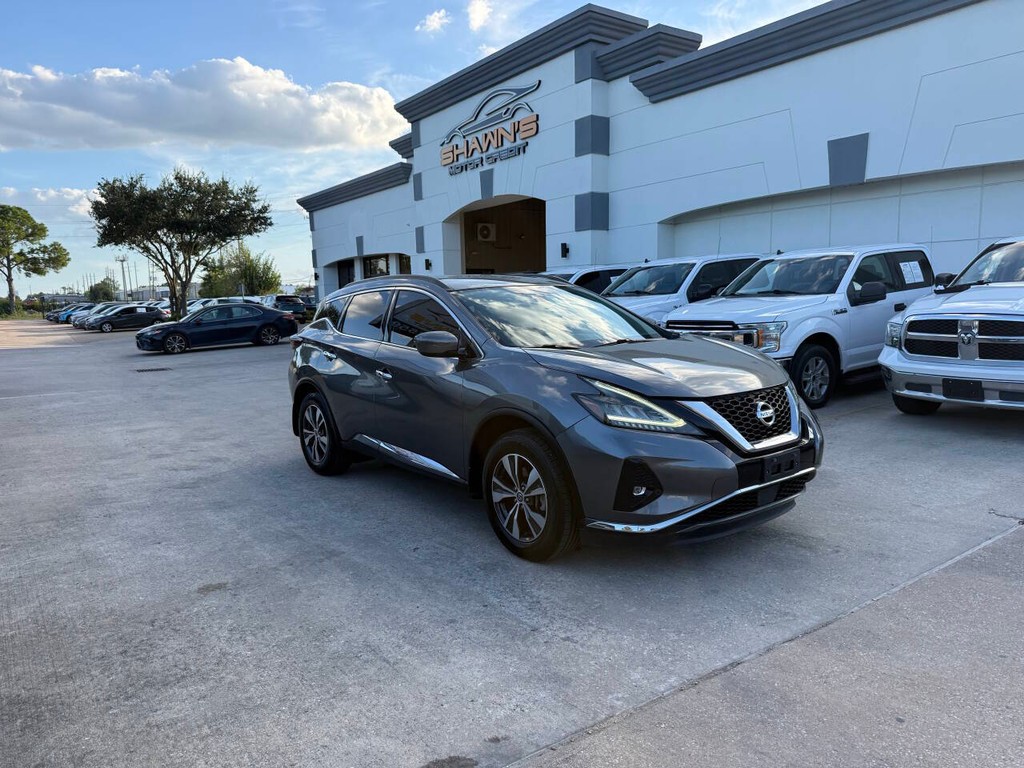 Nissan Murano Vehicle Full-screen Gallery Image 02