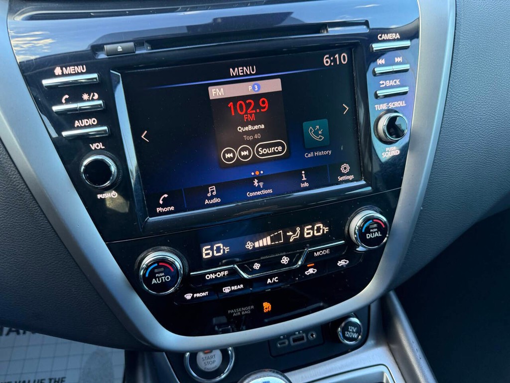Nissan Murano Vehicle Full-screen Gallery Image 26