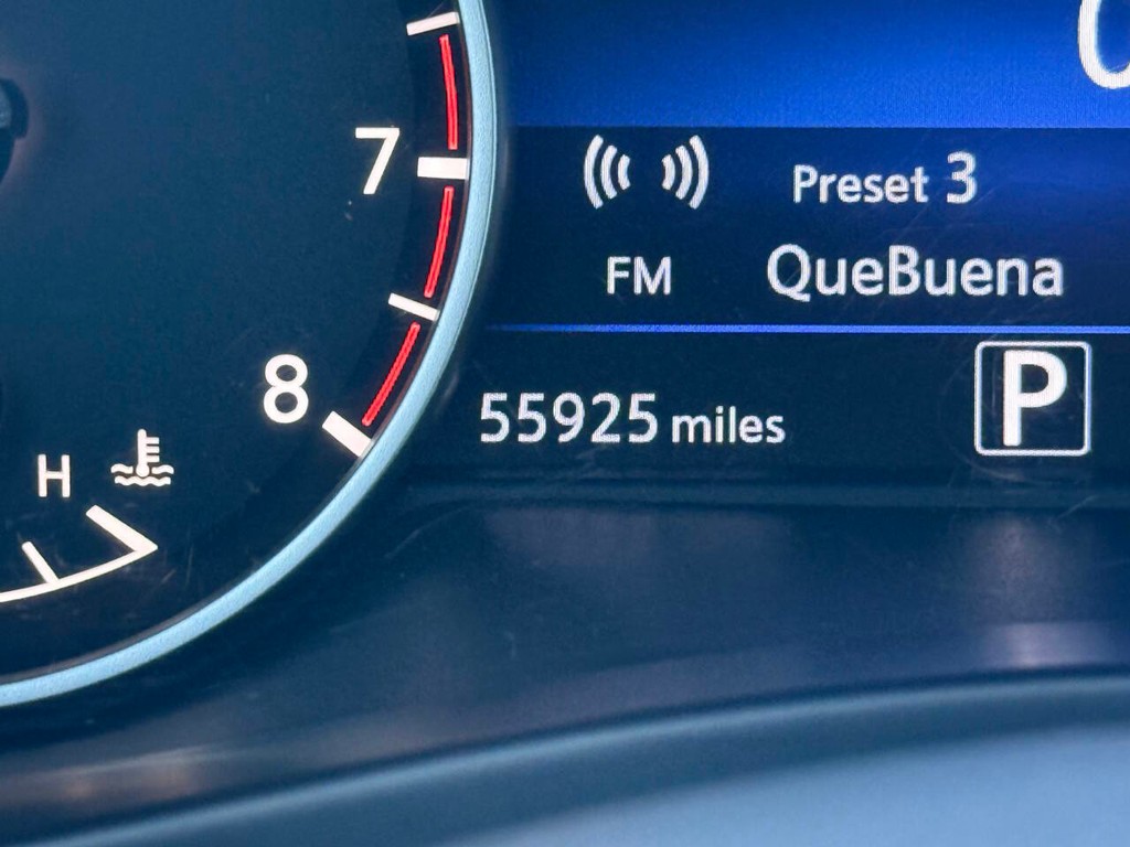 Nissan Murano Vehicle Full-screen Gallery Image 30
